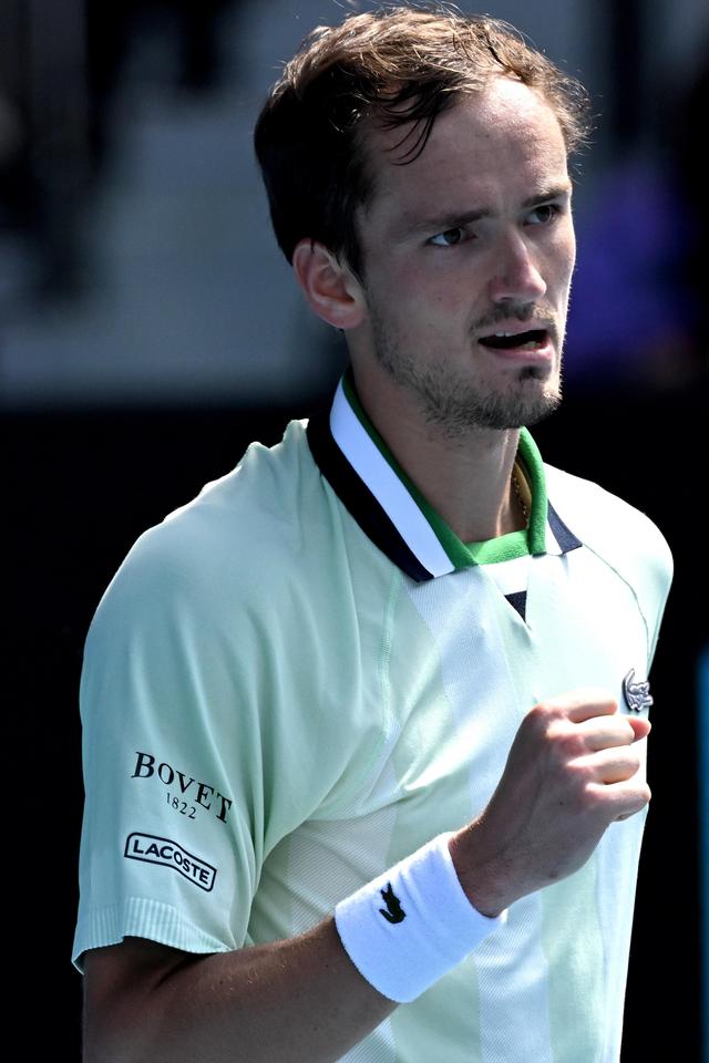 赛后更是在 赛后更是在